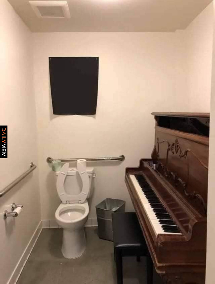WC Piano